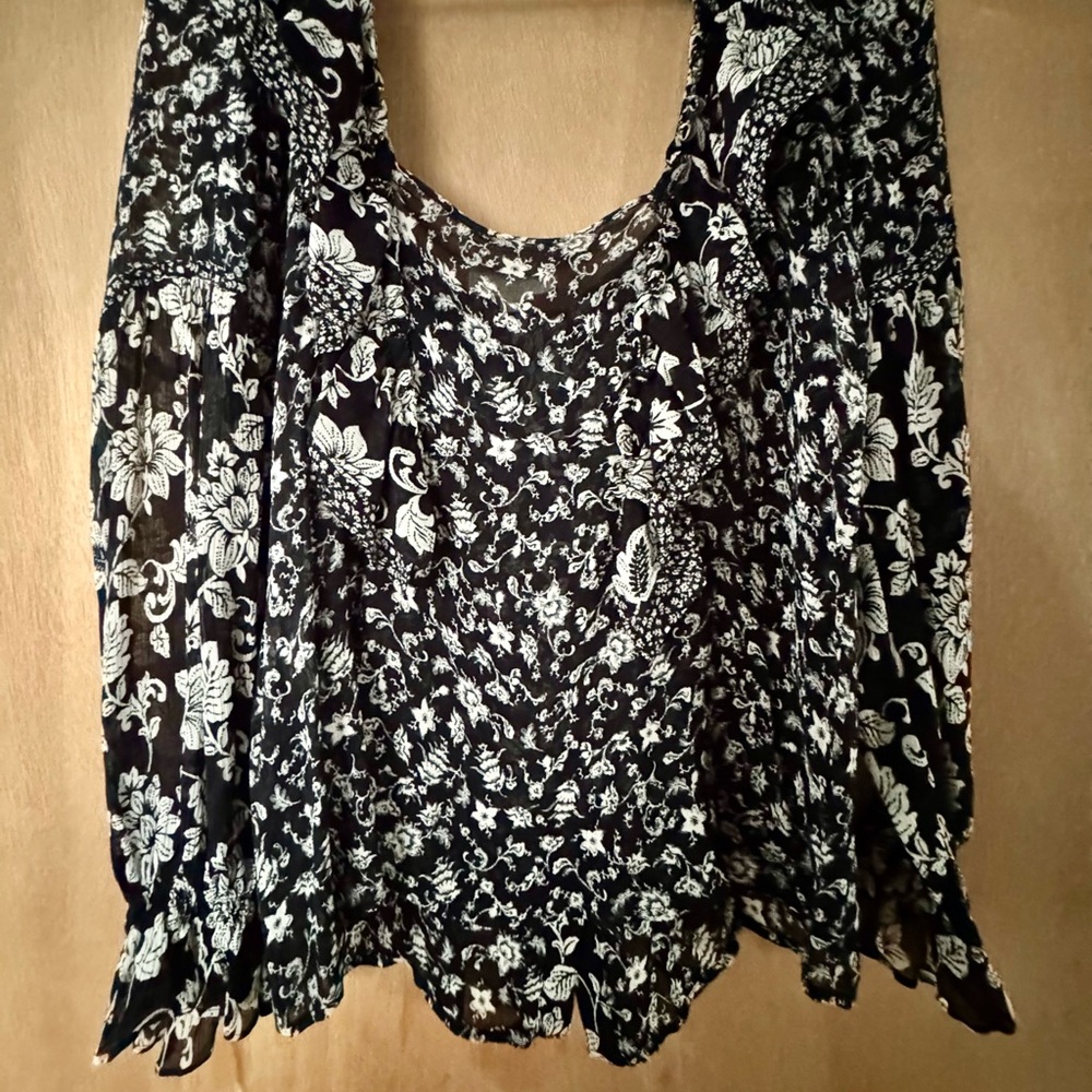 Sezane Ruffle Blouse - Picture 6 of 9